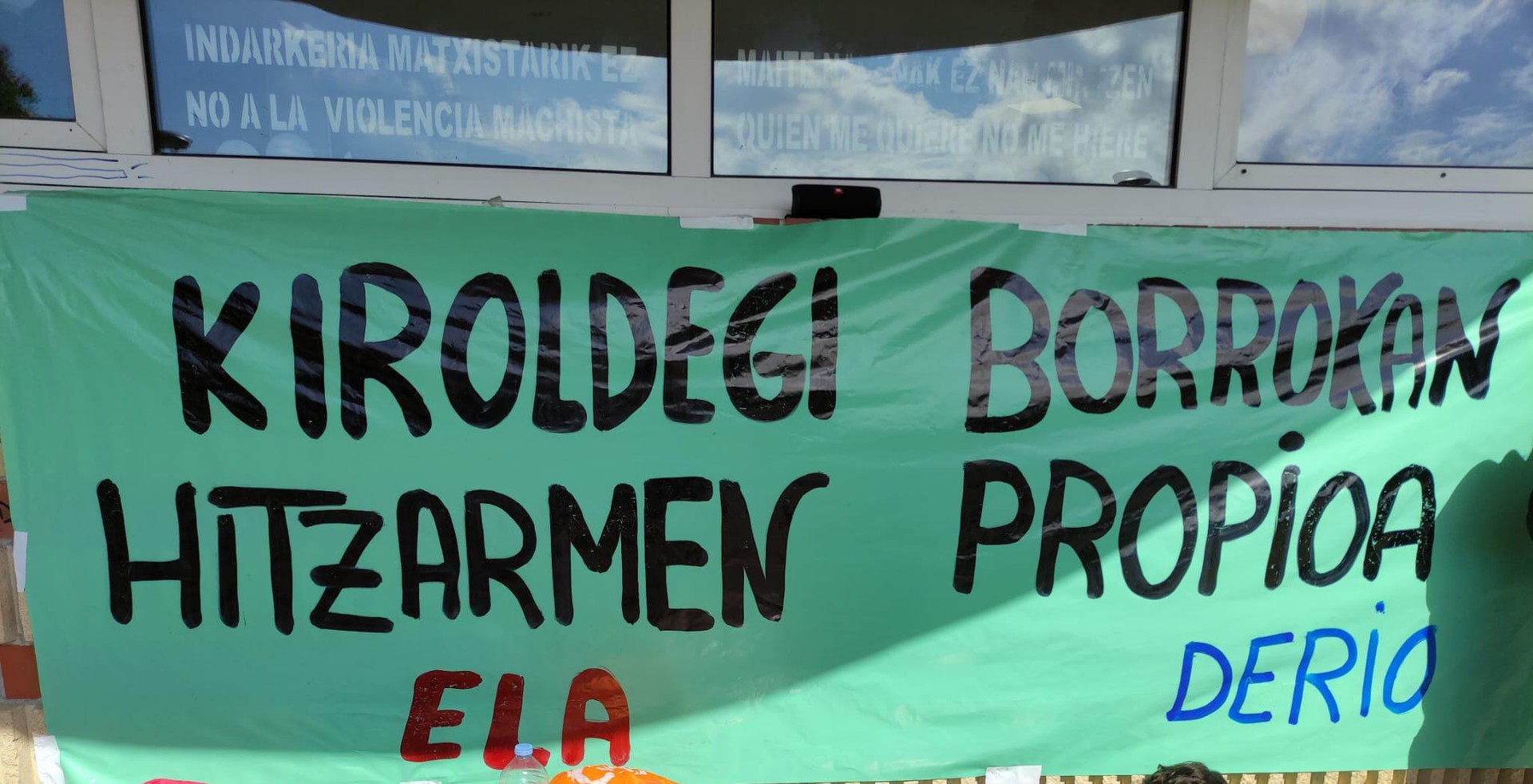 Kiroldegietan grebara deitu dute datozen egunetarako