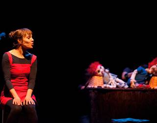 ‘Kontu Kantari’ ikuskizuna Larrabetzuko frontoira ailegatuko da domekan