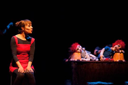 ‘Kontu Kantari’ ikuskizuna Larrabetzuko frontoira ailegatuko da domekan