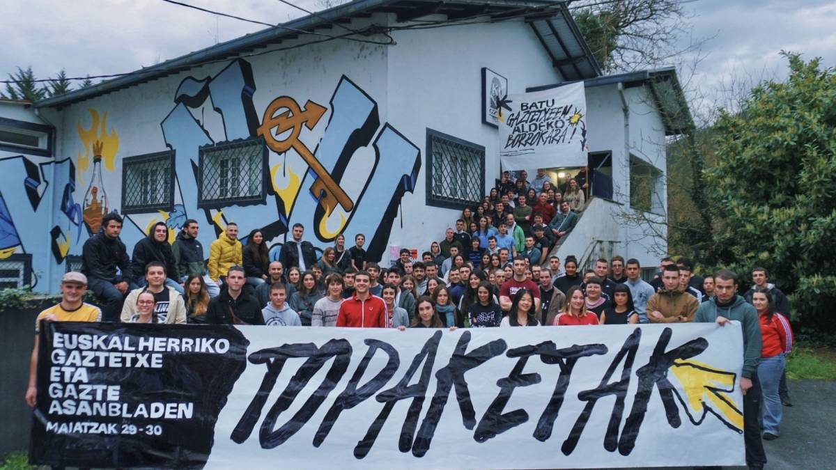 Gaztetxe eta Gazte Asanbladen topaketaren aurkezpena, barikuan, Hori Bain