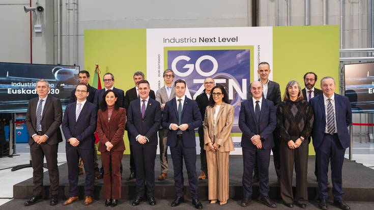 Imanol Pradales lehendakariak Zamudioko ITP Aero konpainiaren egoitza bisitatu du