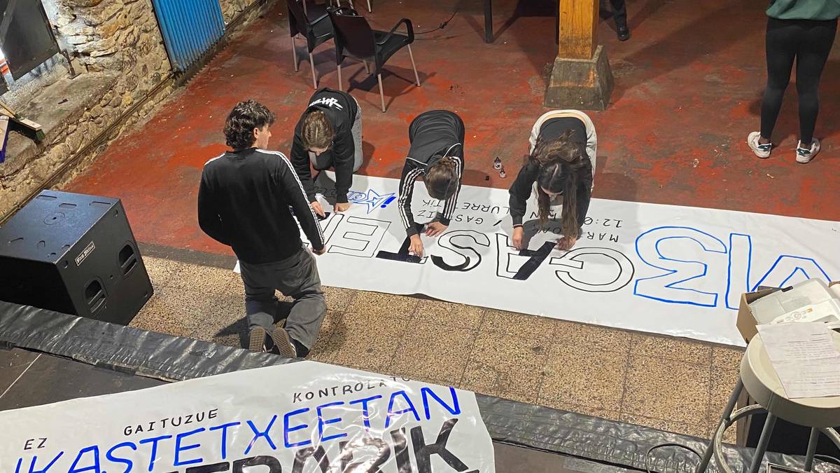 Gasteizko martxoaren 3ko sarraskiaren 50. urteurrenean, greba deitu du Ikamak