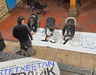 Gasteizko martxoaren 3ko sarraskiaren 50. urteurrenean, greba deitu du Ikamak