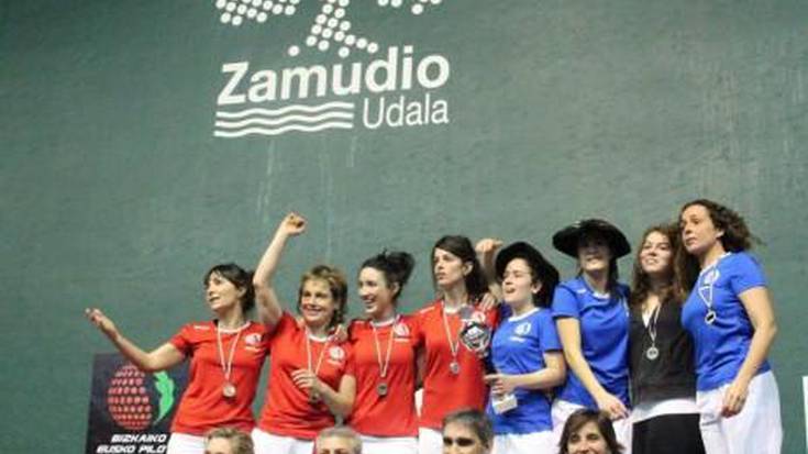 Emakumezko guztiak, garaile