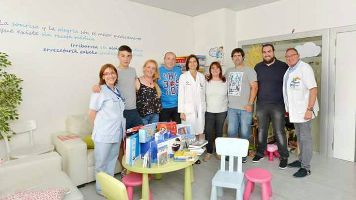 Materiala eraman diete Gurutzetako ospitaleko umeei