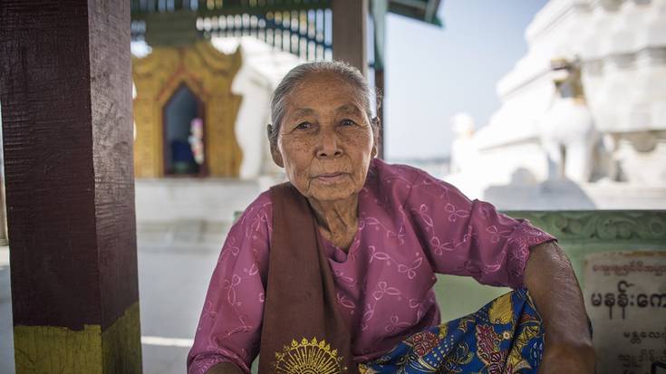 Myanmarreko esentzia, kulunkan