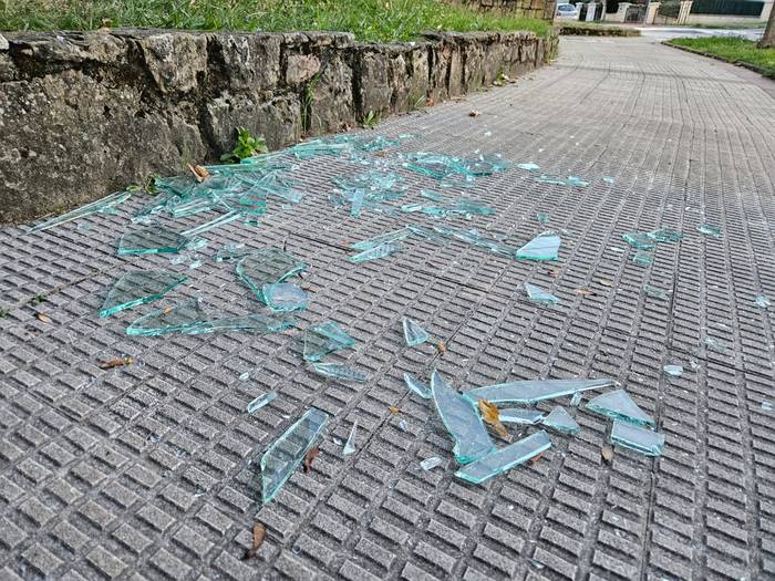 Sondikako alkateak gaitzetsi egin ditu udalerrian gertatutako “ekintza bandalikoak”