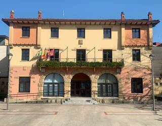 Bide elektronikoak aurrez aurreko arreta gainditu du lehen aldiz Derion