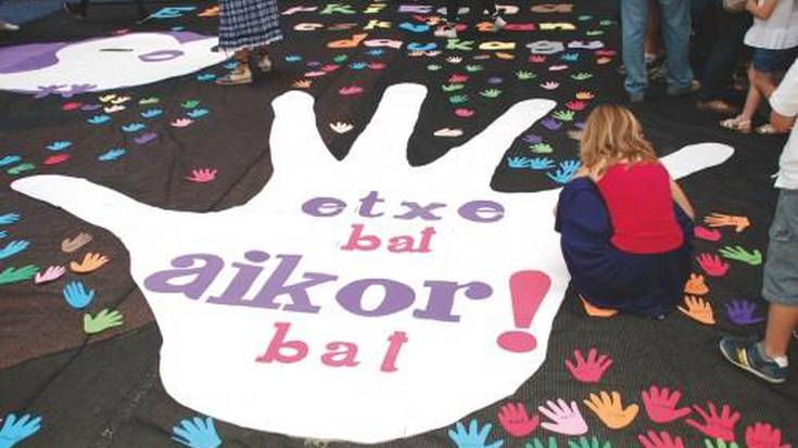 Etxe bat, Aikor! bat