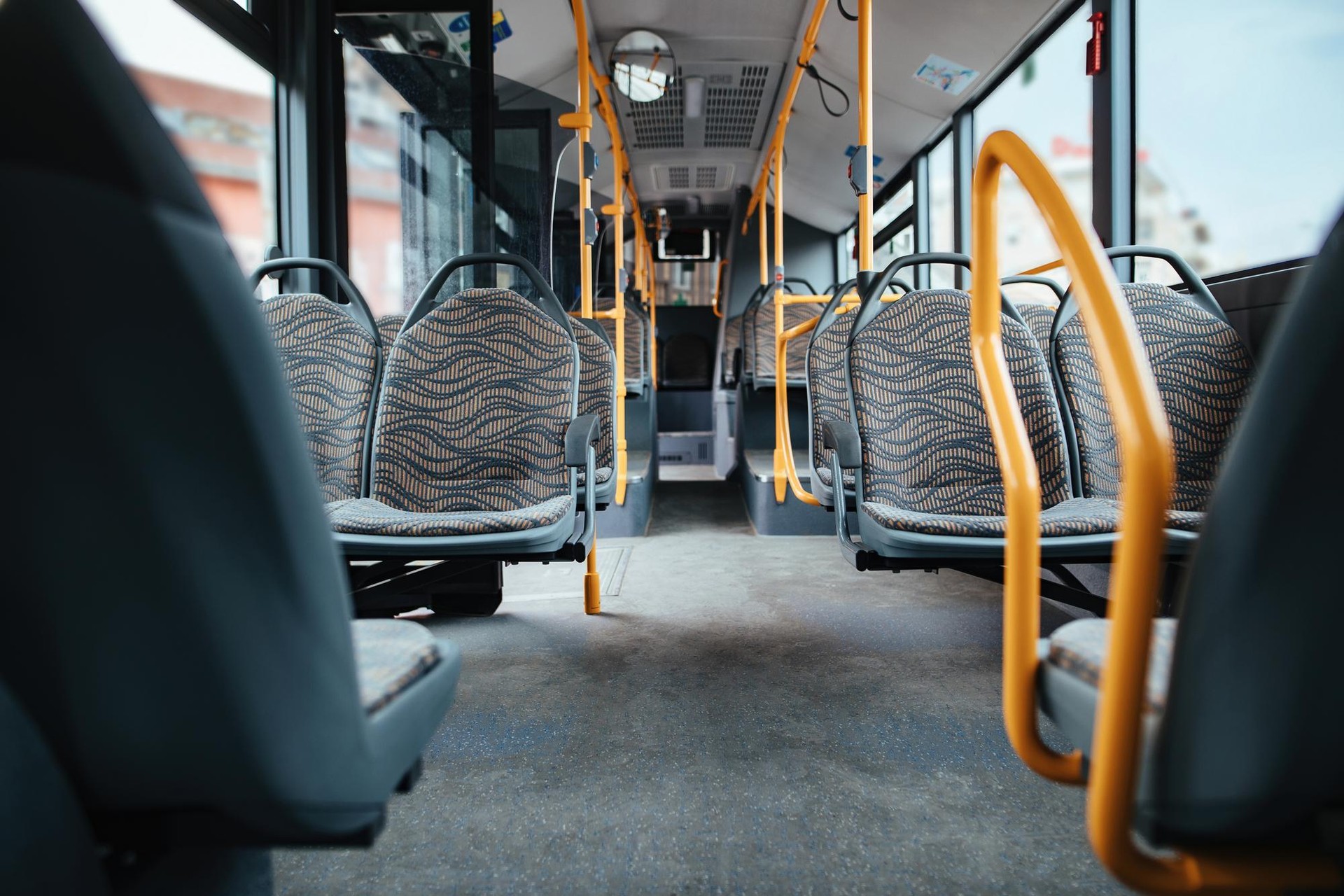Etxera gauez itzultzeko autobusa, Derioko San Migel jaietan