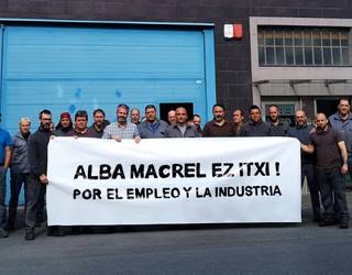 Alba Macrel enpresaren etorkizuna bermatzeko eskatu dute langileek