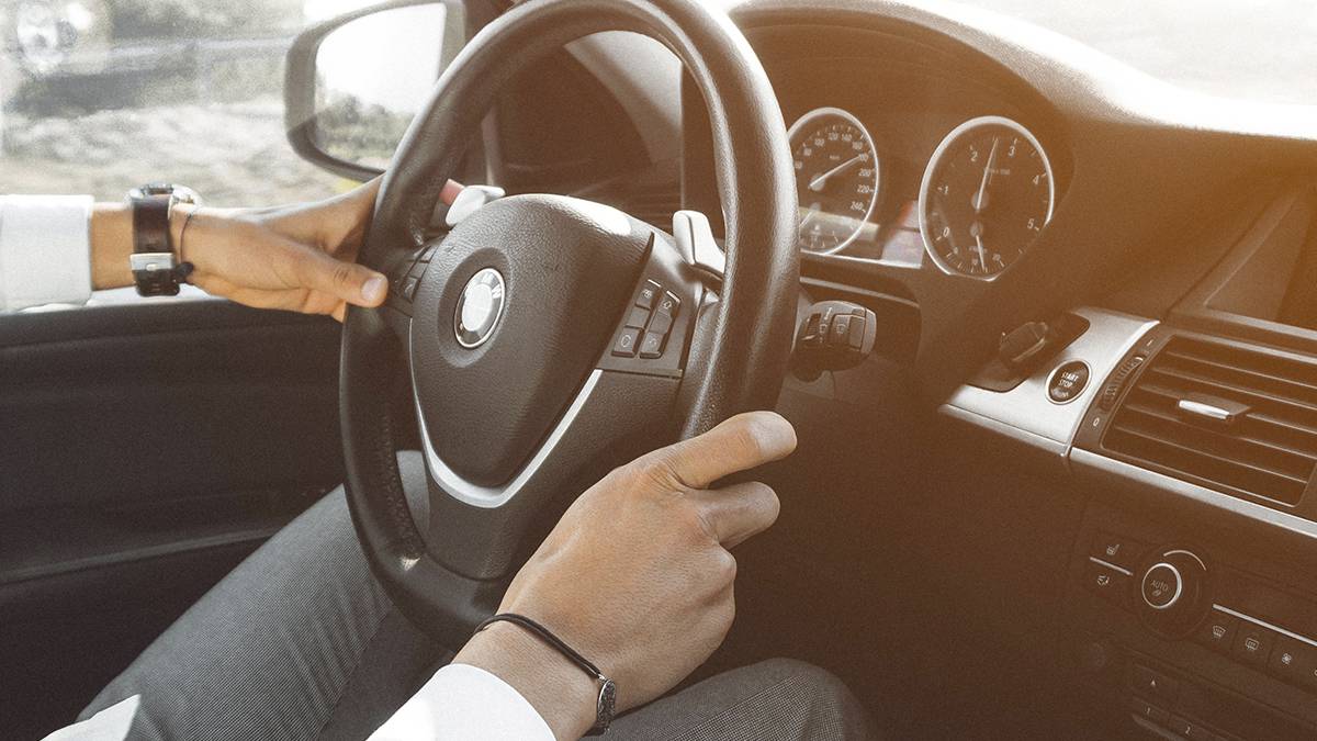 V16 seinaleztapen-baliza derrigorrezkoa izango da urtarrilaren 1etik aurrera