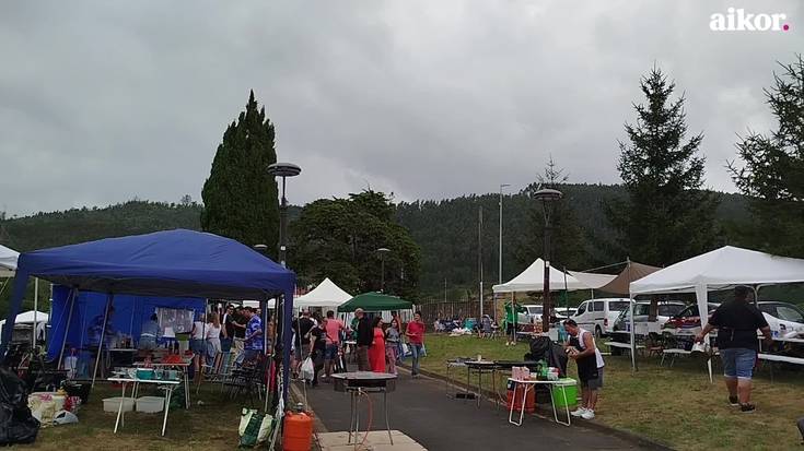 Paellak, dantza erakustaldia eta DJak izan dira Derion Santiago eguna ospatzeko