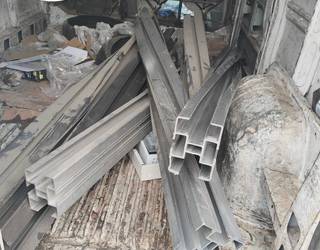 Bi gazte atxilotu dituzte Zamudion, enpresa batean 3.000 euroko balioa duten aluminio xaflak lapurtzeagatik