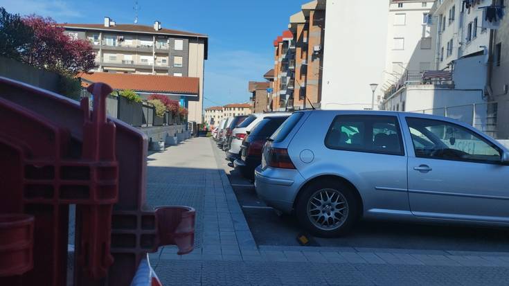 Aresti kaleko aparkalekuetan aldaketak, Kultura Etxeko estalkiaren obrengatik