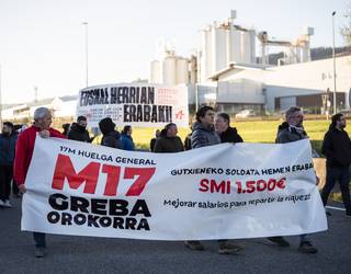 Sindikatuek "arrakastatzat" jo dute greba eguna