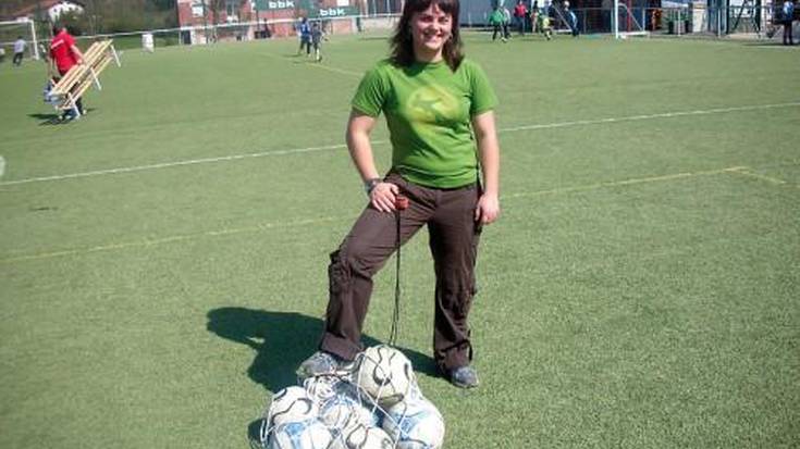 Amaia Ginea, futbol entrenatzailea: Oztopoak oztop