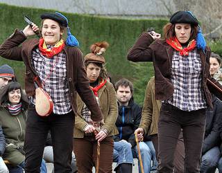 Martxoaren 14an Maskarada egingo dute Larrabetzun