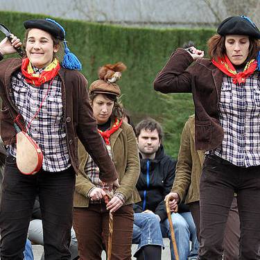 Martxoaren 14an Maskarada egingo dute Larrabetzun