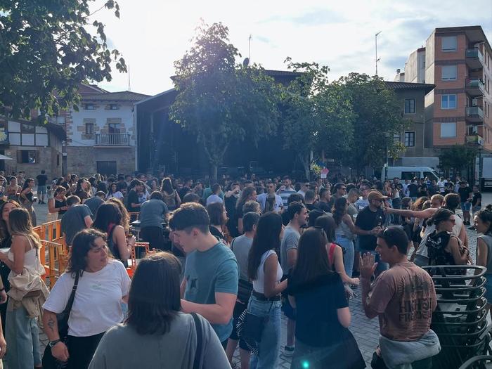 Lukiek, Anestesia, Maruxak eta Goxua’n Salsa, Larrabetzuko Gazte Egunean
