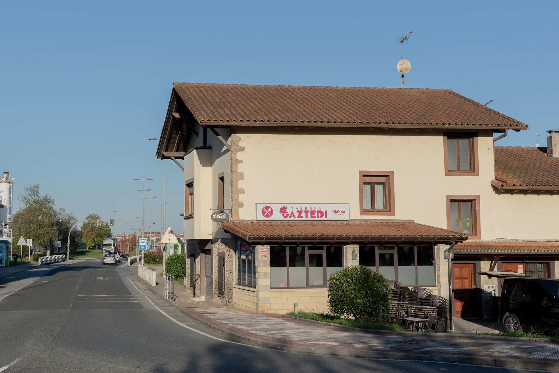 Lezamako Gaztedi tabernaren itxiera 11 urteren ondoren