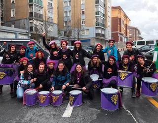 Garrasia talde feministak emakume artisau eta sortzaileen azoka antolatu nahi du