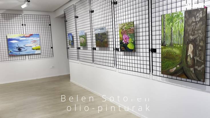 Belen Soto sondikoztarraren ‘Flor de Loto’ pintura erakusketa, liburutegian ikusgai