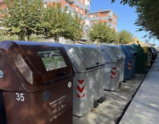 Hondakin organikoen edukiontzia mugikorrarekin ireki daiteke