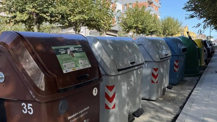 Hondakin organikoen edukiontzia mugikorrarekin ireki daiteke