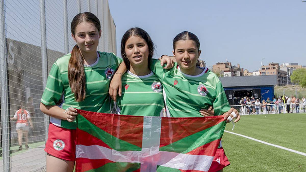 Naroa Echegaray eta Maia Elosegi larrabetzuarrak, Euskadiko Errugbi Selekzioarekin