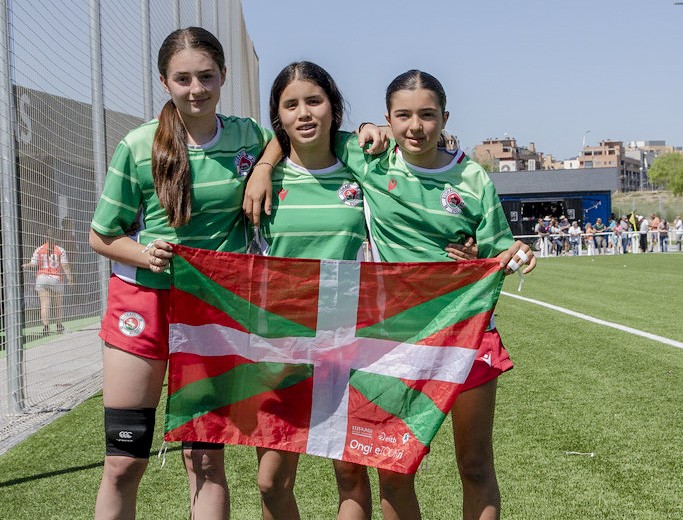 Naroa Echegaray eta Maia Elosegi larrabetzuarrak, Euskadiko Errugbi Selekzioarekin