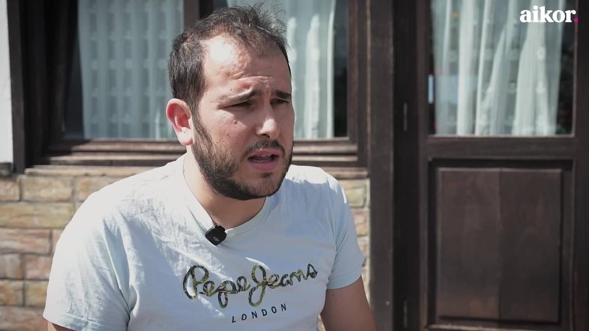 “Lezamarren laguntasuna barik, ezin izango nuke liburua aurrera eraman”