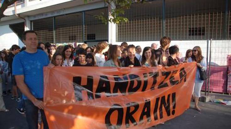 Institutuaren leku-arazori berehalako konponbidea 