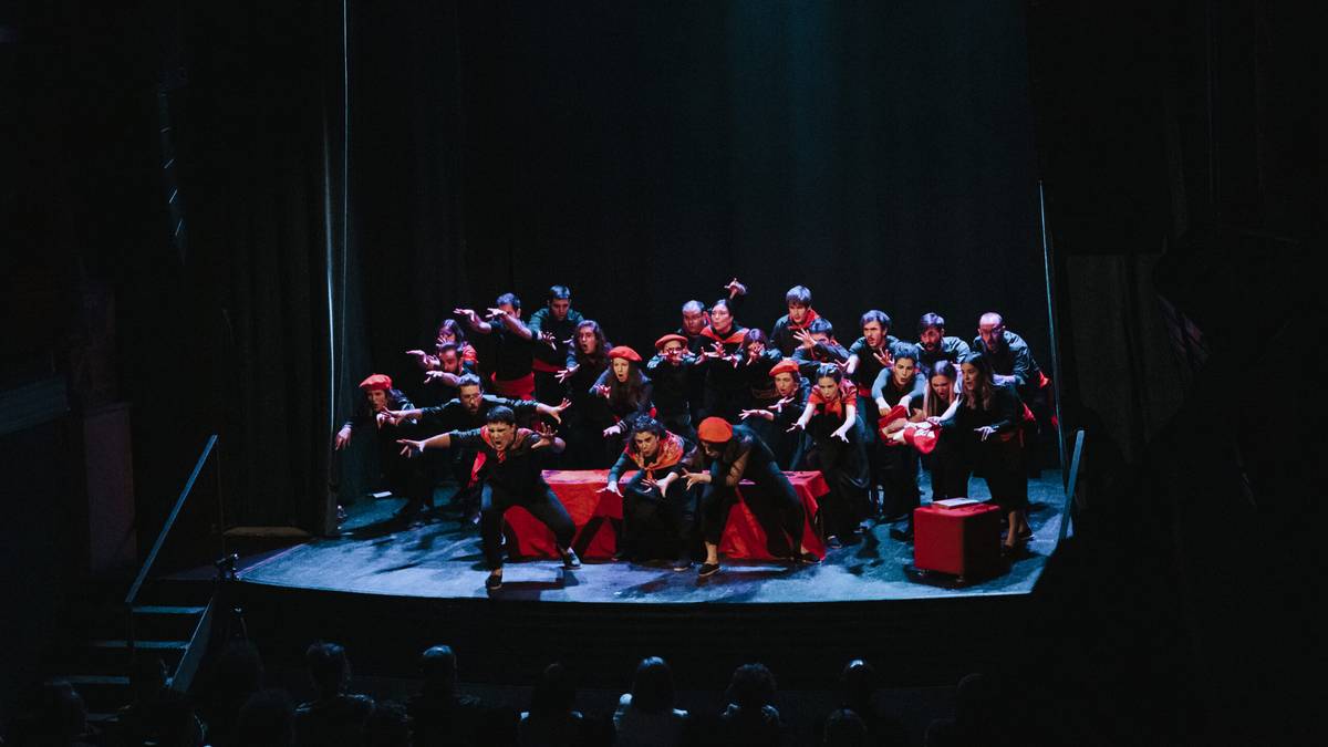 “Hegaka: istorio baten soinua” ikuskizuna barikuan Sondikan