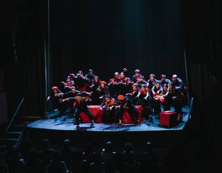 “Hegaka: istorio baten soinua” ikuskizuna barikuan Sondikan