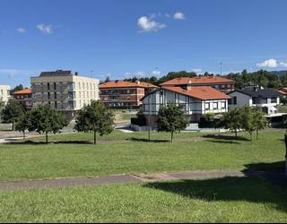 Auzoetako zinegotzia Sondika erdialdera heltzea ere nahi du udalak