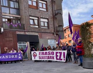 Iruñeko erailketa matxista salatzeko mobilizazioak deitu dituzte gaurko