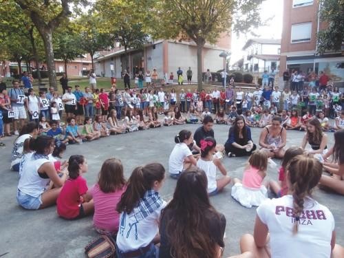 <i>Flash mob</i> bat grabatuko dute Altzora Egunean