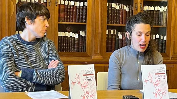 Ane Labaka Mayozek bere lehen poema liburua aurkeztuko du ostegunean Larrabetzun