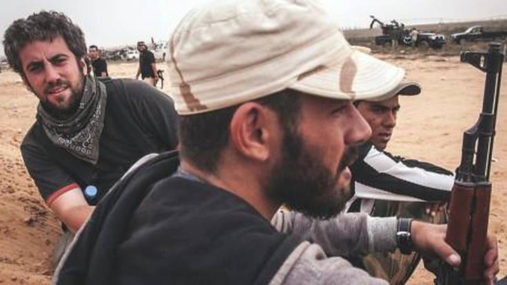 Andoni Lubaki, fotokazetaria: “Bizitza letra larri