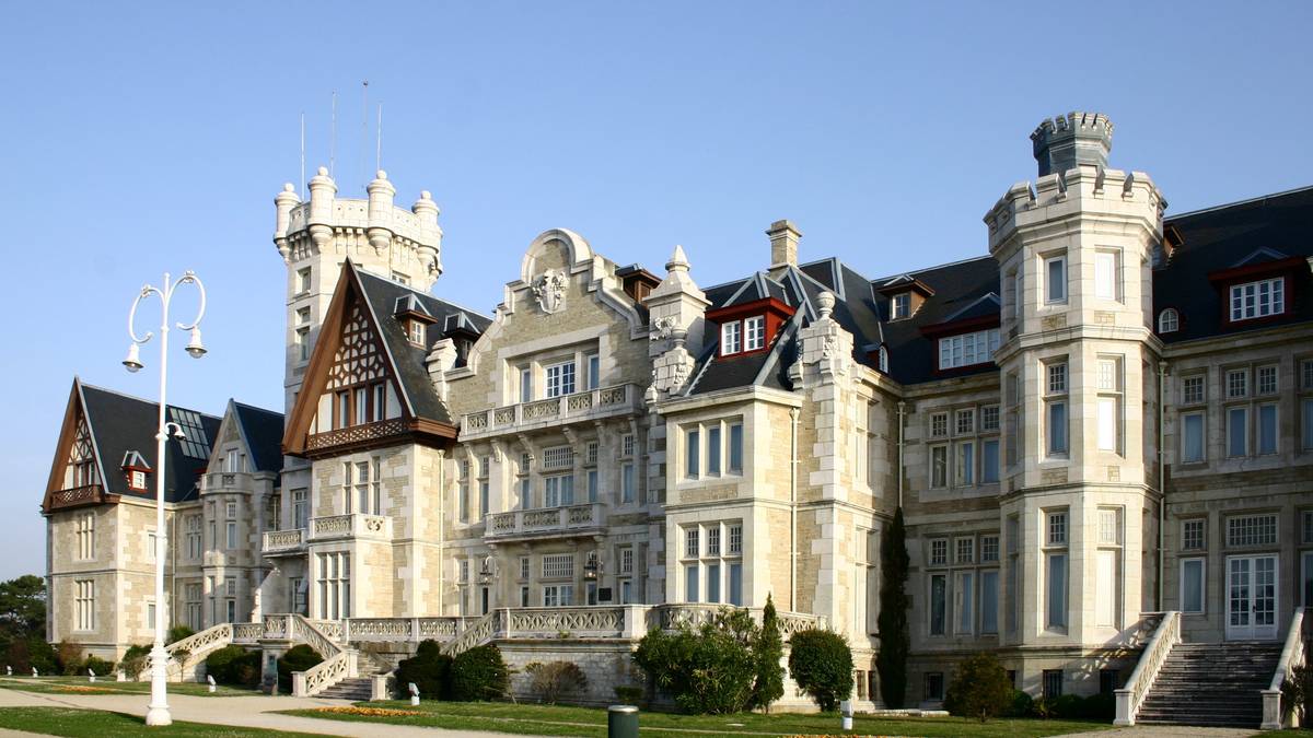 Martitzenean eta eguaztenean jarriko dituzte salgai Santanderreko bidaiarako tiketak