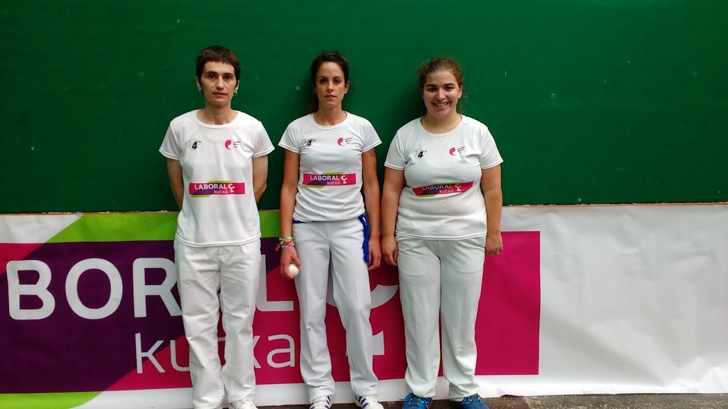 Lau eta erdiko Laboral Kutxa Emakume Master Cup txapelketa martxan dago