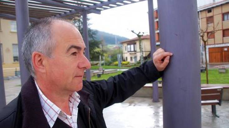 Joseba Butroe, irakaslea: “Euskara pertsonak dira”