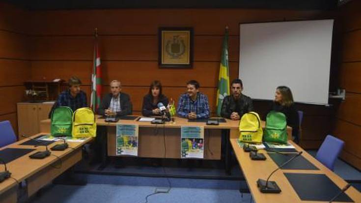 Motxila solidarioak, Derion