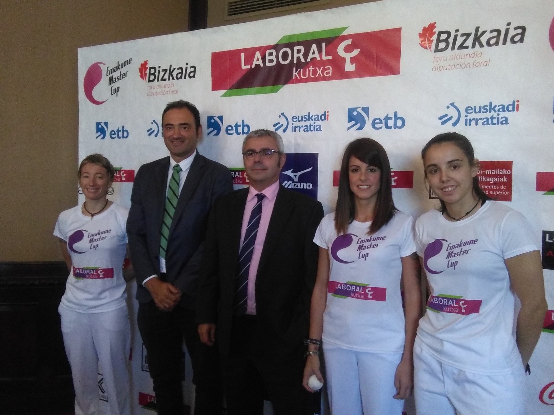 Zenbait txorierritar sartuko dira lehian Emakume Master Cup lau t´erdiko txapelketan