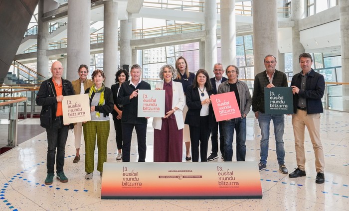 Jaurlaritzak 2027ko urrian egingo du euskara biziberritzeko nazioarteko kongresua, Bilbon