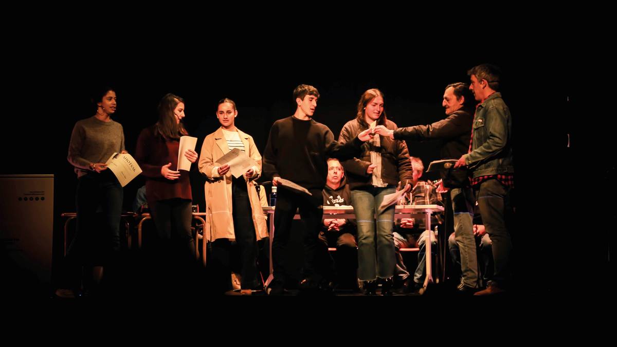 Beti entzuten ez diren ahotsetarako mikrofonoak