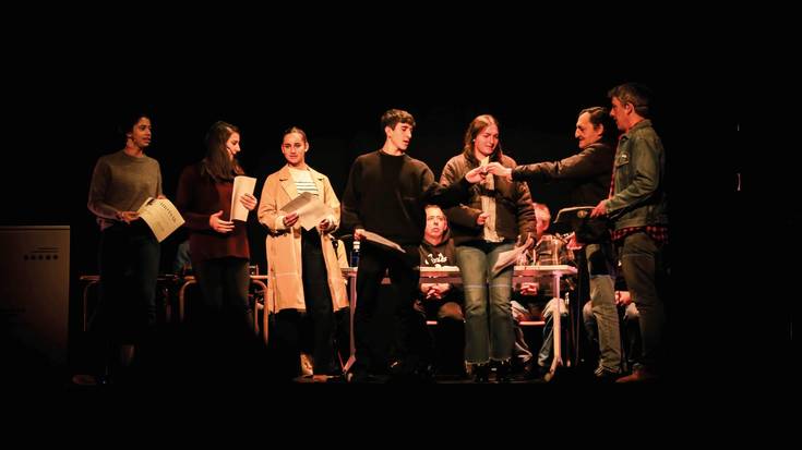 Beti entzuten ez diren ahotsetarako mikrofonoak