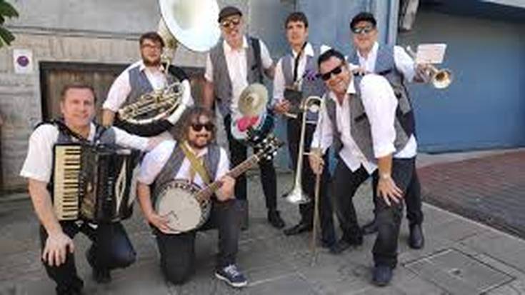 Zamudio kalean: 'Euskorleans'