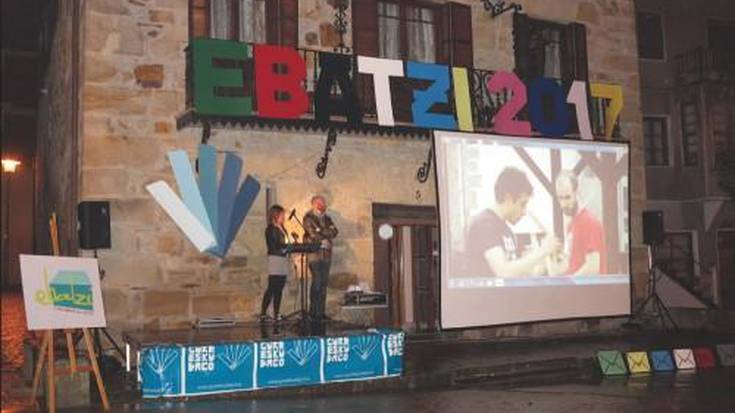 Larrabetzun hasi da galdeketaren bidea